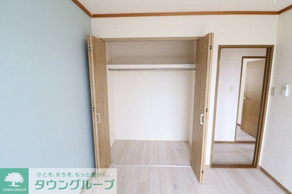 エバーグリーンAの物件内観写真